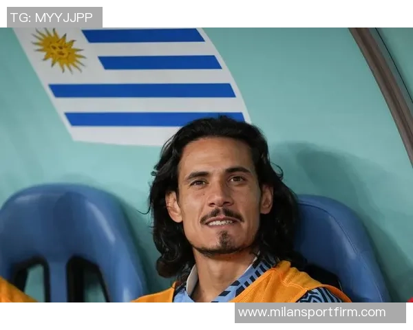 苏亚雷斯遭对方球员侵犯倒地牙哥愤怒指责裁判失职