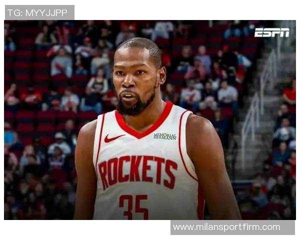 火箭队出征四连客战太阳勇士爵士两场登机照中未见杜兰特身影