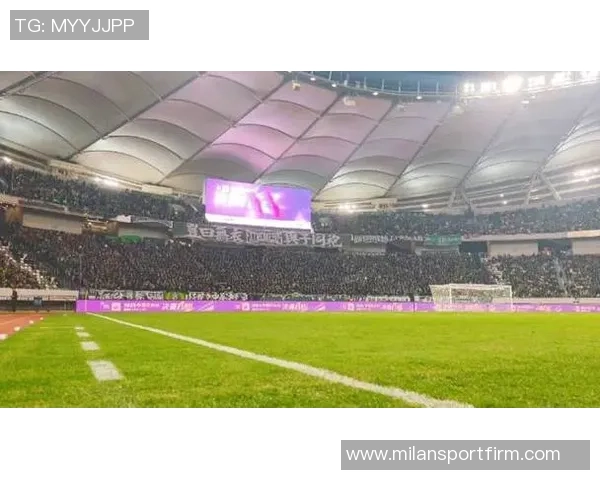 蒙哥马利正式执教北京国安曾任热刺和森林助教经验丰富