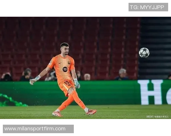 德比战前最后一练弗里克库巴西伯纳尔齐聚训练场备战